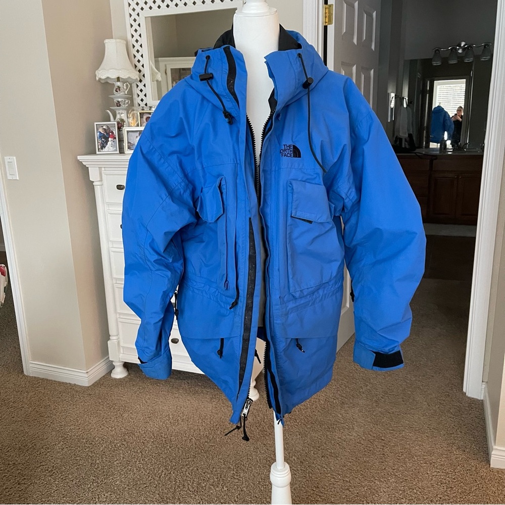THE NORTH FACE Blue Gore-Tex Men’s wind and rain coat or Jacket.Size L N…